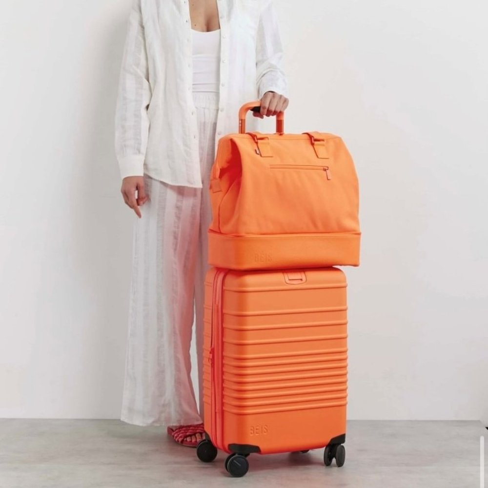 NWT Beis Mini Weekender in ORANGE Creamsicle